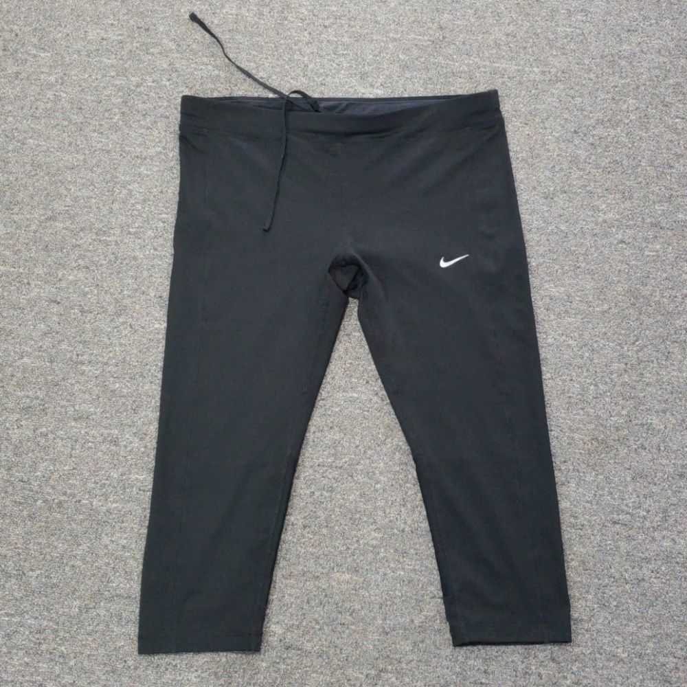 Nike dry-fit capri leggings
